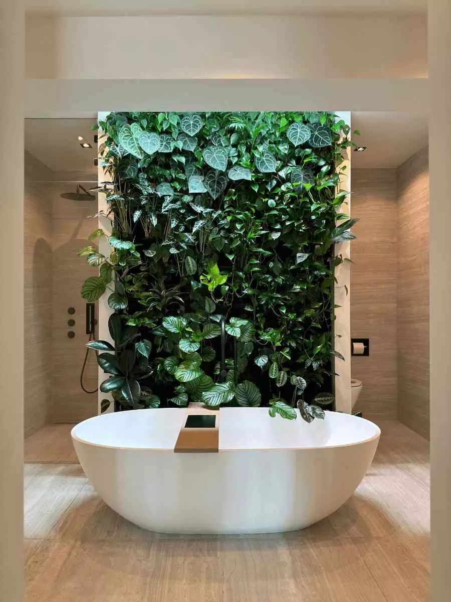 Plantenwand badkamer